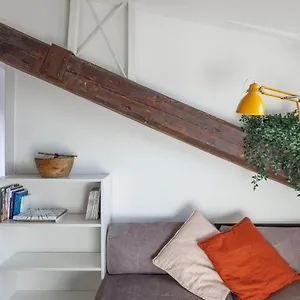 Appartamento Xenia - Newly Renovated Flat In Fiera Area, Milano